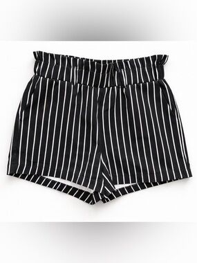 Urban Kids Girls Black & White Striped Shorts - Size M (10/12)